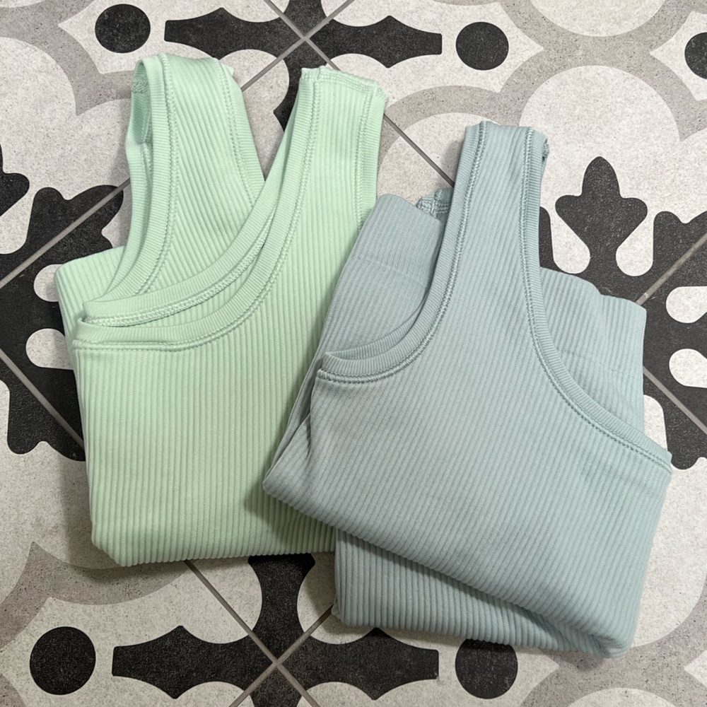 Athleta Rise Above Rib Mint Green Crop Tank Top - Picture 8 of 8